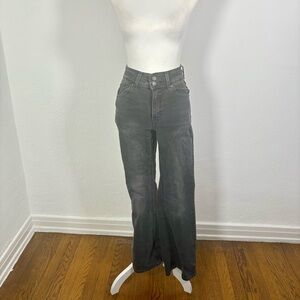 Levi’s High Rise Black Flares